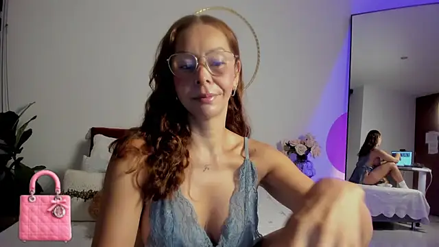 AvaCollinss online show from 03.08.26