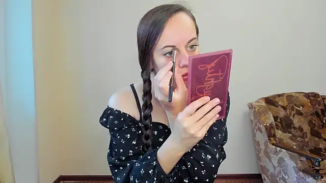 Snapshot of Sabrina_Lavv chatting on 09.22.25 Sabrina Lavv online show from 09.22.25