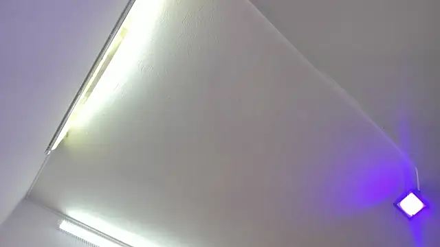 Amy Kiitty  online show from 09.18.25