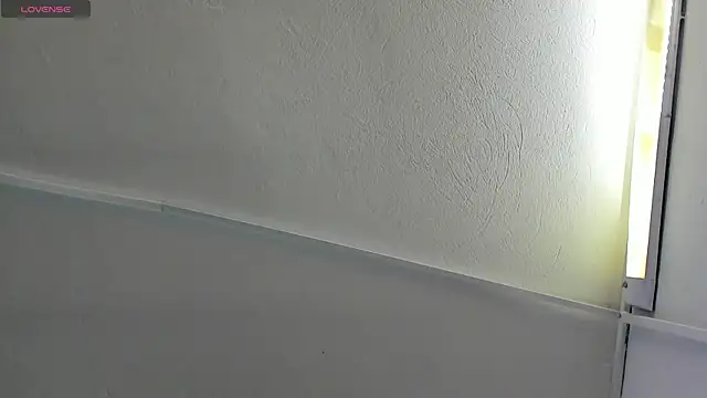 Amy Kiitty  online show from 09.27.25