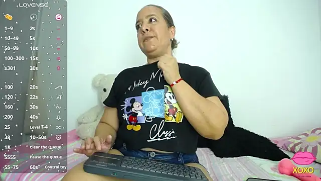 Iivana 19 online show from 02.25.26