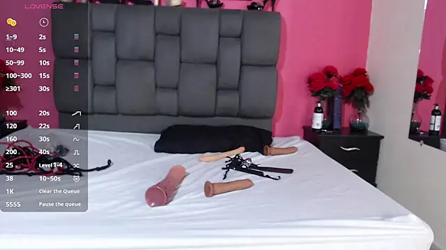 KarinaSimonz online show from 02.06.25