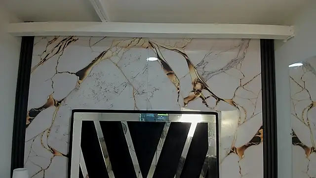 KarinaSimonz online show from 11.11.25