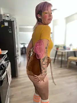 GoldieBakeman online show from 10.29.25