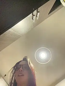  Chartlotte online show from 10.04.25