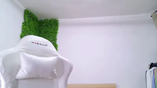 Lorennameliyy online show from 02.24.25