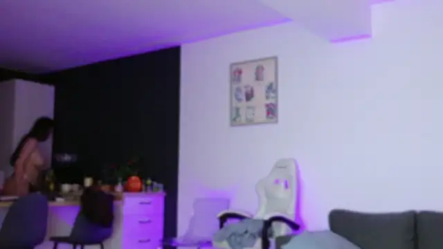 Lorennameliyy online show from 11.02.25