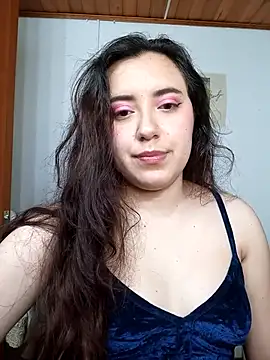 Emi chik online show from 11.05.25