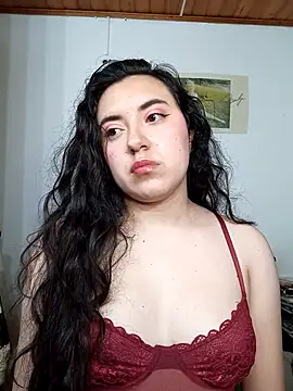 Emi chik online show from 11.28.25