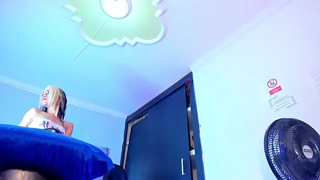 Snapshot of Eyleen_Santos chatting on 02.01.26 Eyleen Santos online show from 02.01.26