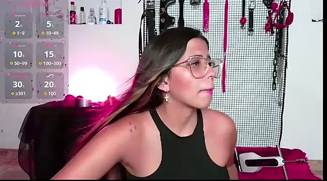 Megaan Greey online show from 01.09.25