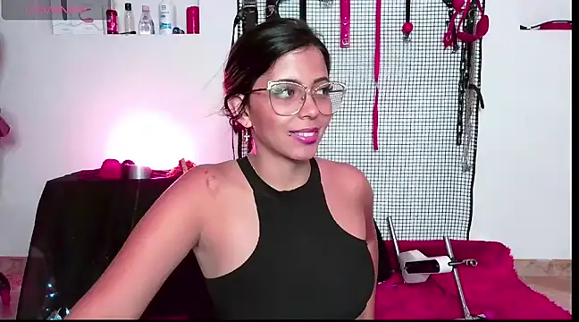 Megaan Greey online show from 01.09.25