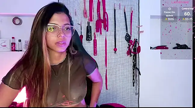 Megaan Greey online show from 01.11.25