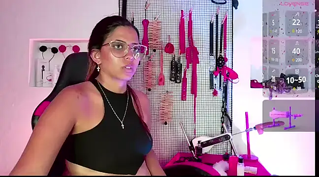 Megaan Greey online show from 02.09.25