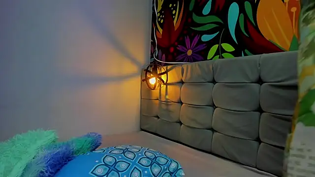 Sweet hot mia online show from 01.10.25