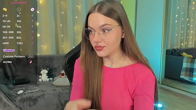 Snapshot of Marta_May_ chatting on 12.01.24 Marta May online show from 12.01.24