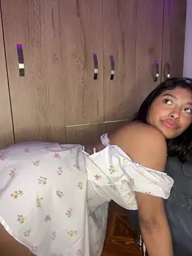 Isabella fasilier online show from 01.22.25