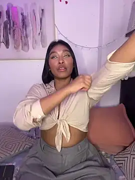 Isabella fasilier online show from 03.04.25