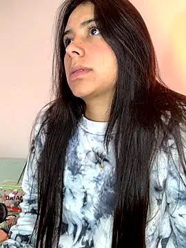 GabyButtler1 online show from 10.16.25