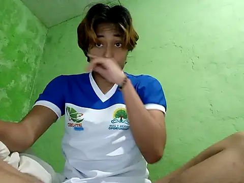 Snapshot of ruygw chatting on 12.07.24 ruygw online show from 12.07.24