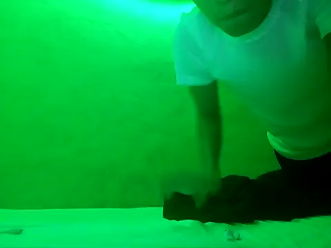 Snapshot of ruygw chatting on 02.24.25 ruygw online show from 02.24.25