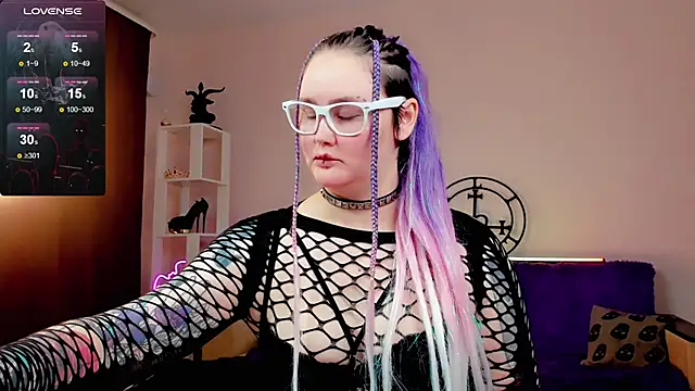 Emmybrightj  online show from 12.08.24