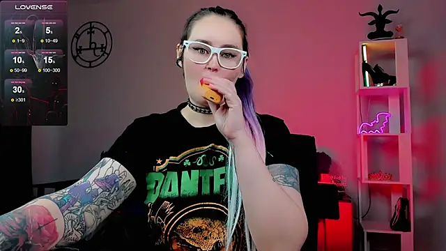 Emmybrightj  online show from 12.09.24