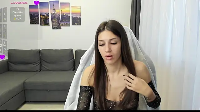 Snapshot of Kimi_Ivy chatting on 11.07.25 Kimi Ivy online show from 11.07.25