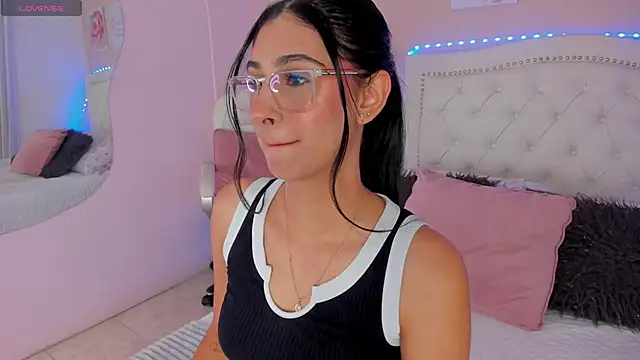 Ashley Evans18 online show from 01.14.25