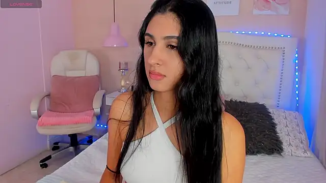 Ashley Evans18 online show from 01.22.25