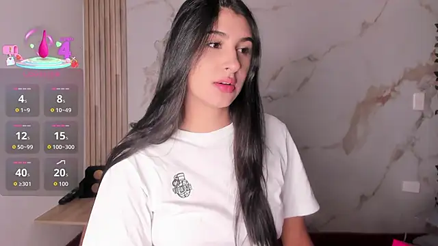 Snapshot of Ashley_Evans18 chatting on 10.04.25 Ashley Evans18 online show from 10.04.25