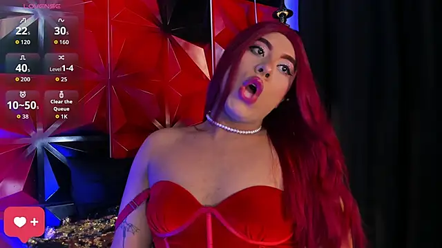 Snapshot of Emili_Roux chatting on 10.07.25 Emili Roux online show from 10.07.25