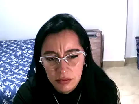 Snapshot of hailey85 chatting on 01.03.25 hailey85 online show from 01.03.25