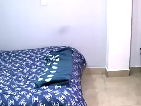 Snapshot of hailey85 chatting on 01.07.25 hailey85 online show from 01.07.25