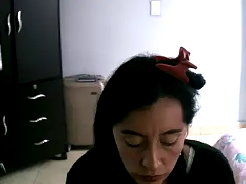 Snapshot of hailey85 chatting on 01.15.25 hailey85 online show from 01.15.25