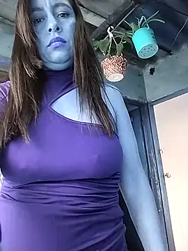 Snapshot of hailey85 chatting on 03.10.25 hailey85 online show from 03.10.25