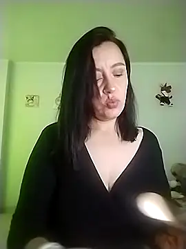 hailey85 online show from 11.16.25