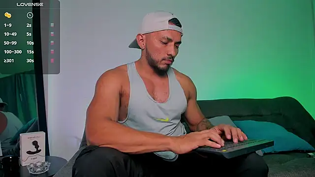 maximusclark1 online show from 02.25.25