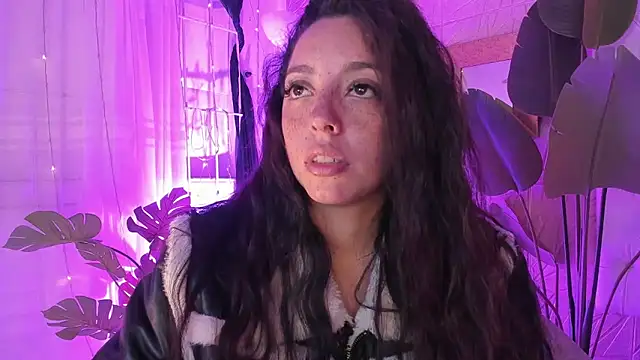 sadashi moon  online show from 02.02.25