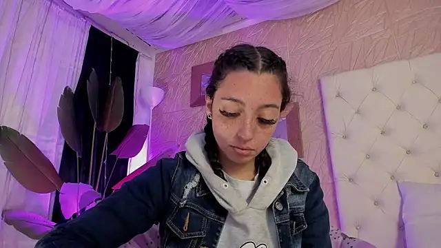 sadashi moon  online show from 03.15.25