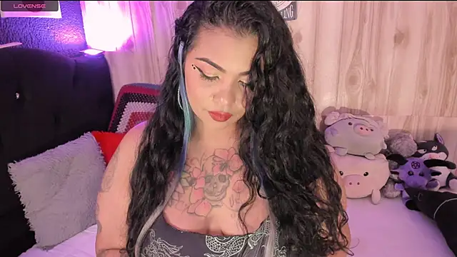 Snapshot of yoishat77 chatting on 12.22.24 yoishat77 online show from 12.22.24