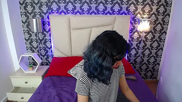 Akane Uwu online show from 02.27.25