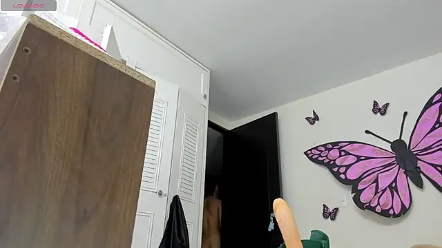 sweet amalia4 online show from 12.13.25