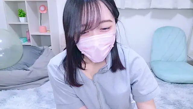 Snapshot of Yurie_ chatting on 02.09.25 Yurie  online show from 02.09.25