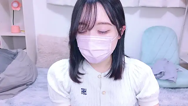 Snapshot of Yurie_ chatting on 02.09.25 Yurie  online show from 02.09.25