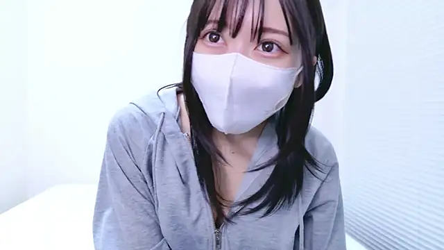 Snapshot of Yurie_ chatting on 09.13.25 Yurie  online show from 09.13.25