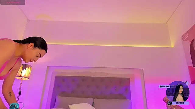 Katte Hood11 online show from 01.21.25