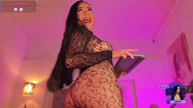 Katte Hood11 online show from 03.03.25