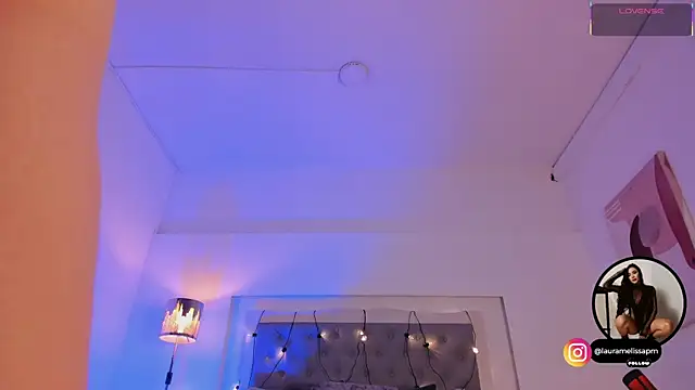 Katte Hood11 online show from 09.09.25