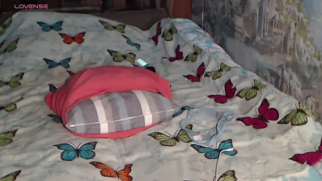 -LauraGold- online show from 01.11.25